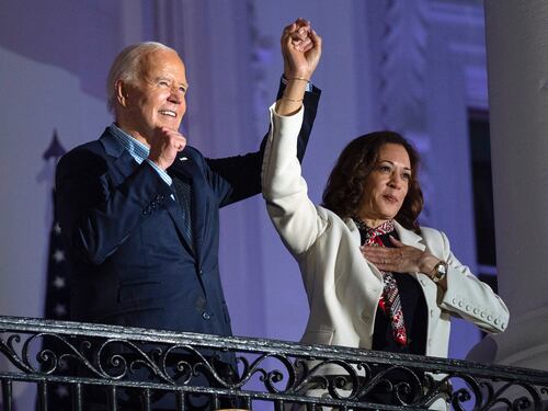 Il ritiro di Biden, il piano del Gop e i media: perché ora negli Usa cambia tutto