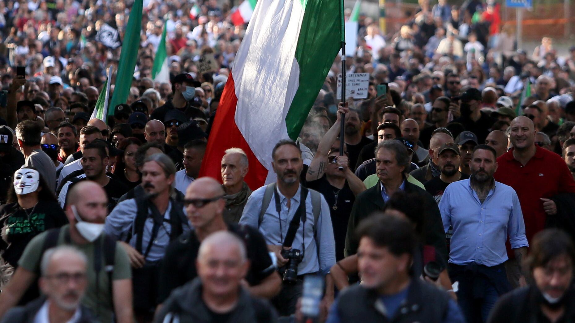 No pass in piazza e G20, la Capitale si blinda. Lamorgese ammette: periodo difficilissimo