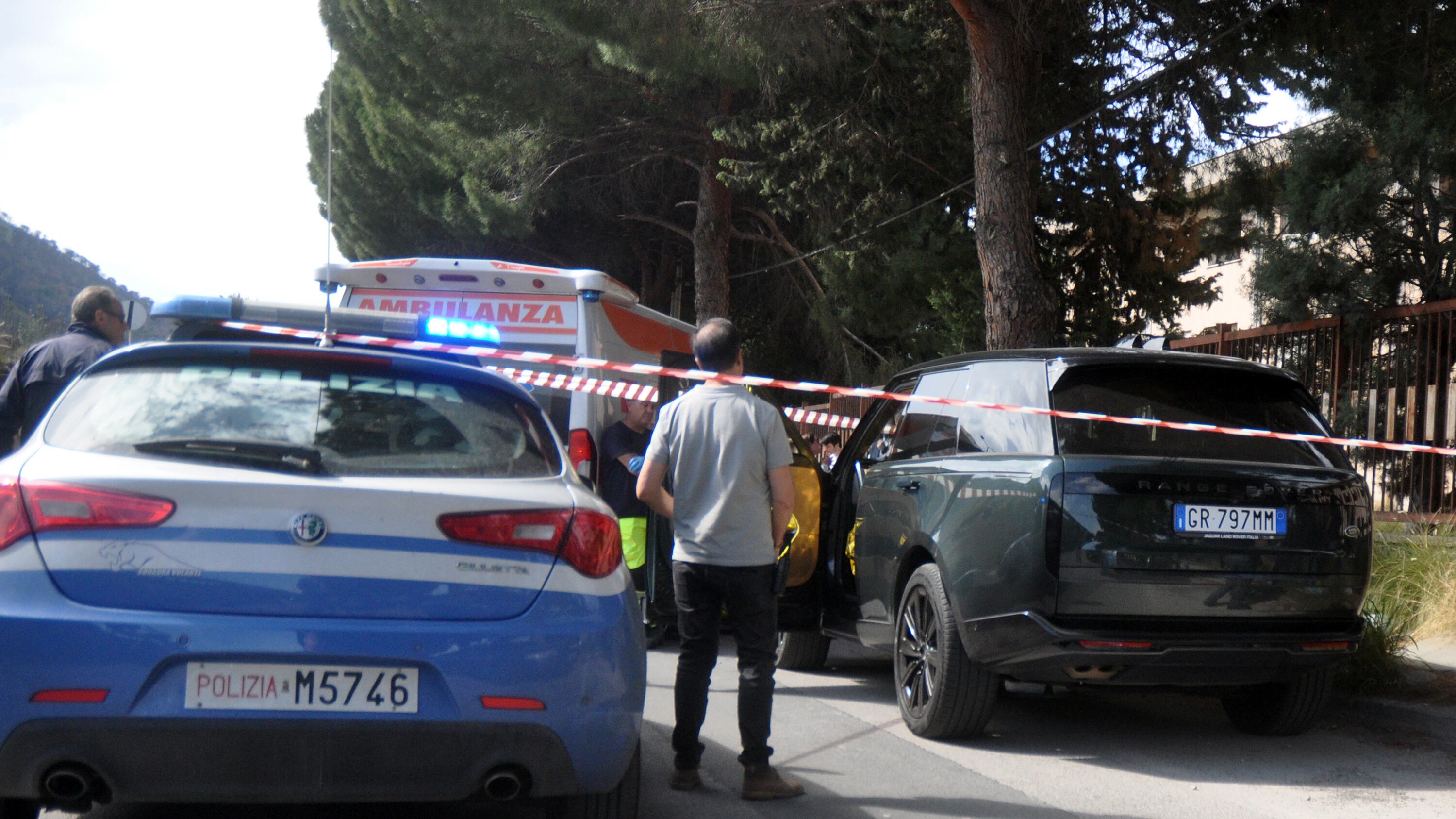 La fascetta, la lettera e i dubbi sul patrimonio: ecco cosa sappiamo della morte di Onorato