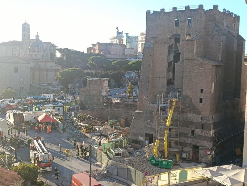Crollo Roma 8
