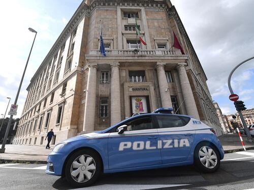 Si finge minorenne per evitare l'arresto: l'inganno del nordafricano