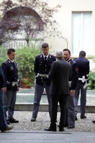 Evacuata la sede Consob di Milano 14