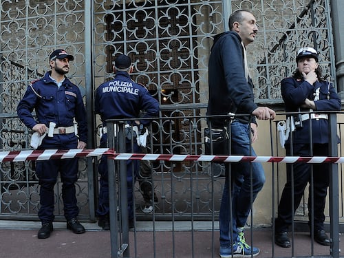 Santa Croce, beffa dopo crollo "Non c'era una traccia di rischi"