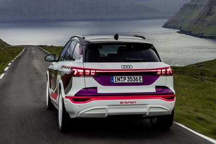 Audi Q6 e-tron, guarda le foto del prototipo 2