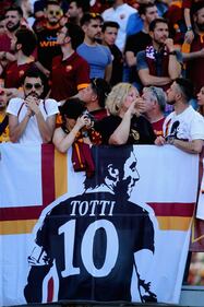 Stadio Olimpico gremito per l'ultima partita di Francesco Totti 20