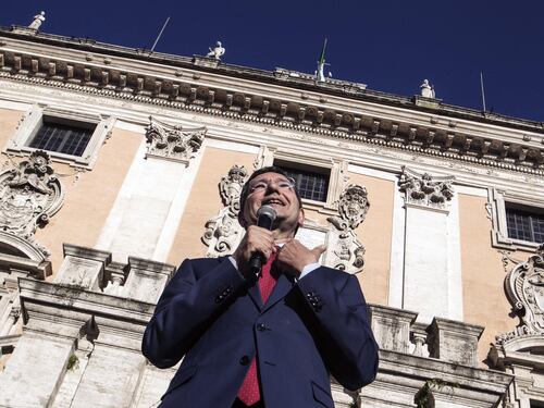 Marino prepara la stangata: vuole alzare le tasse ai turisti