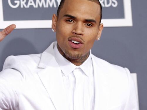 Chris Brown ironizza sul tentato suicidio di Kehlani