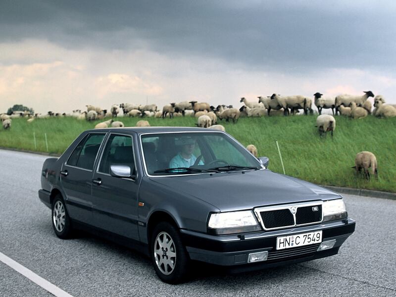 Lancia Thema, guarda la gallery 19