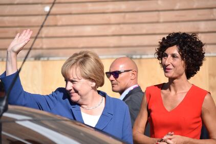 Merkel a Expo con il marito 1