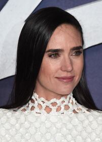 Jennifer Connelly: red carpert londinese per la prima di "Alita" 10