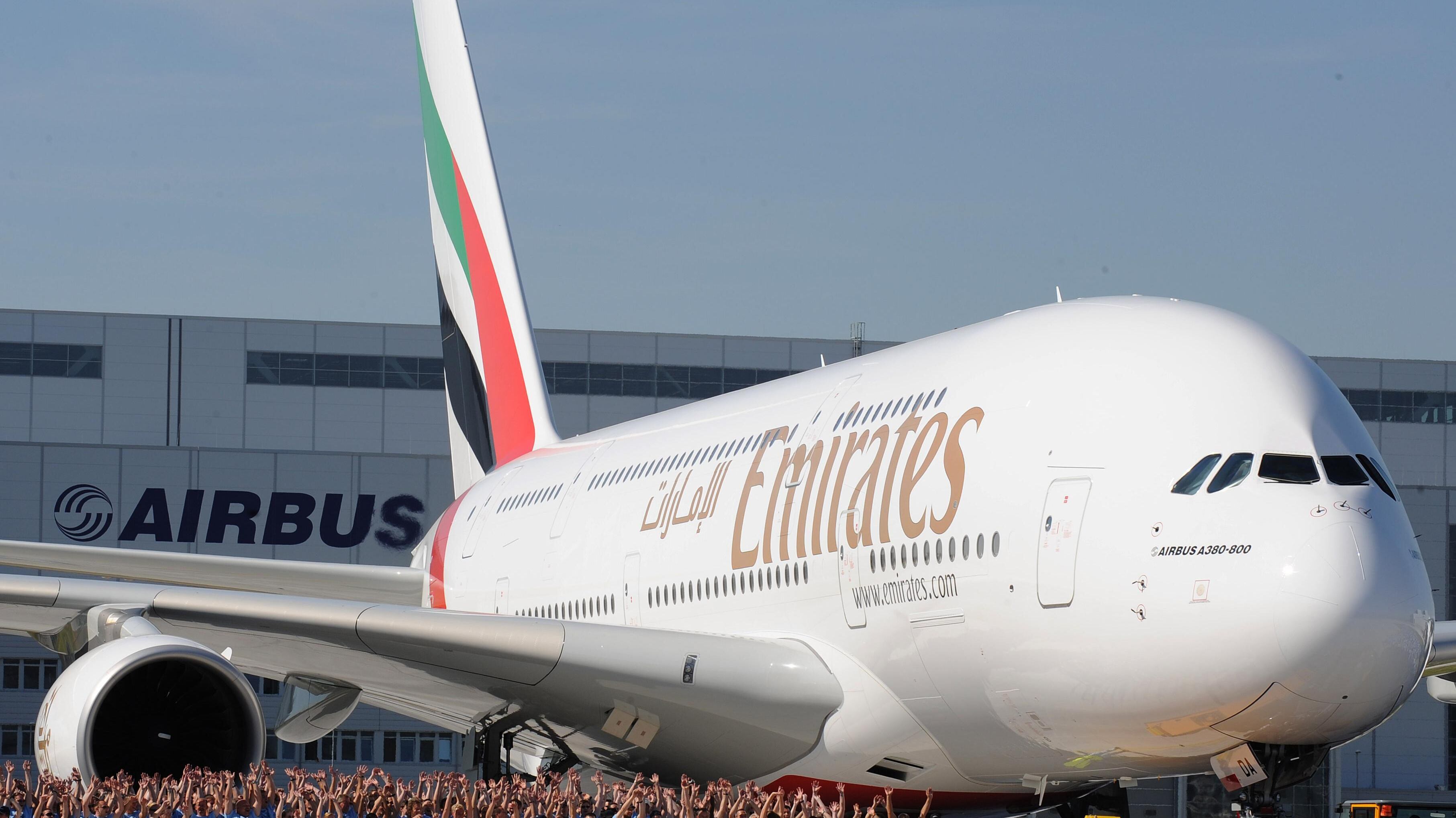 Contromossa di Emirates alle nozze Alitalia-Etihad