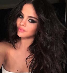 Selena Gomez sexy in "Hands to Myself" 15