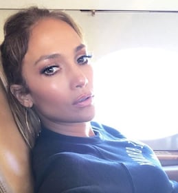 Jennifer Lopez, lato b mozzafiato su Instagram  15
