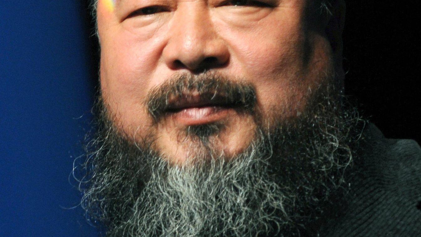 Il dissidente Ai Weiwei: "Mo Yan è un uomo del sistema"