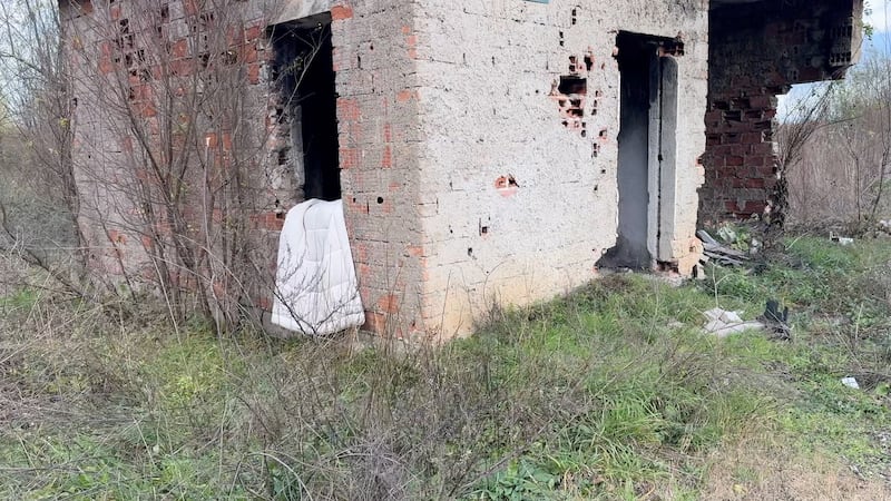 Bivacco dei migranti vicino al confine croato