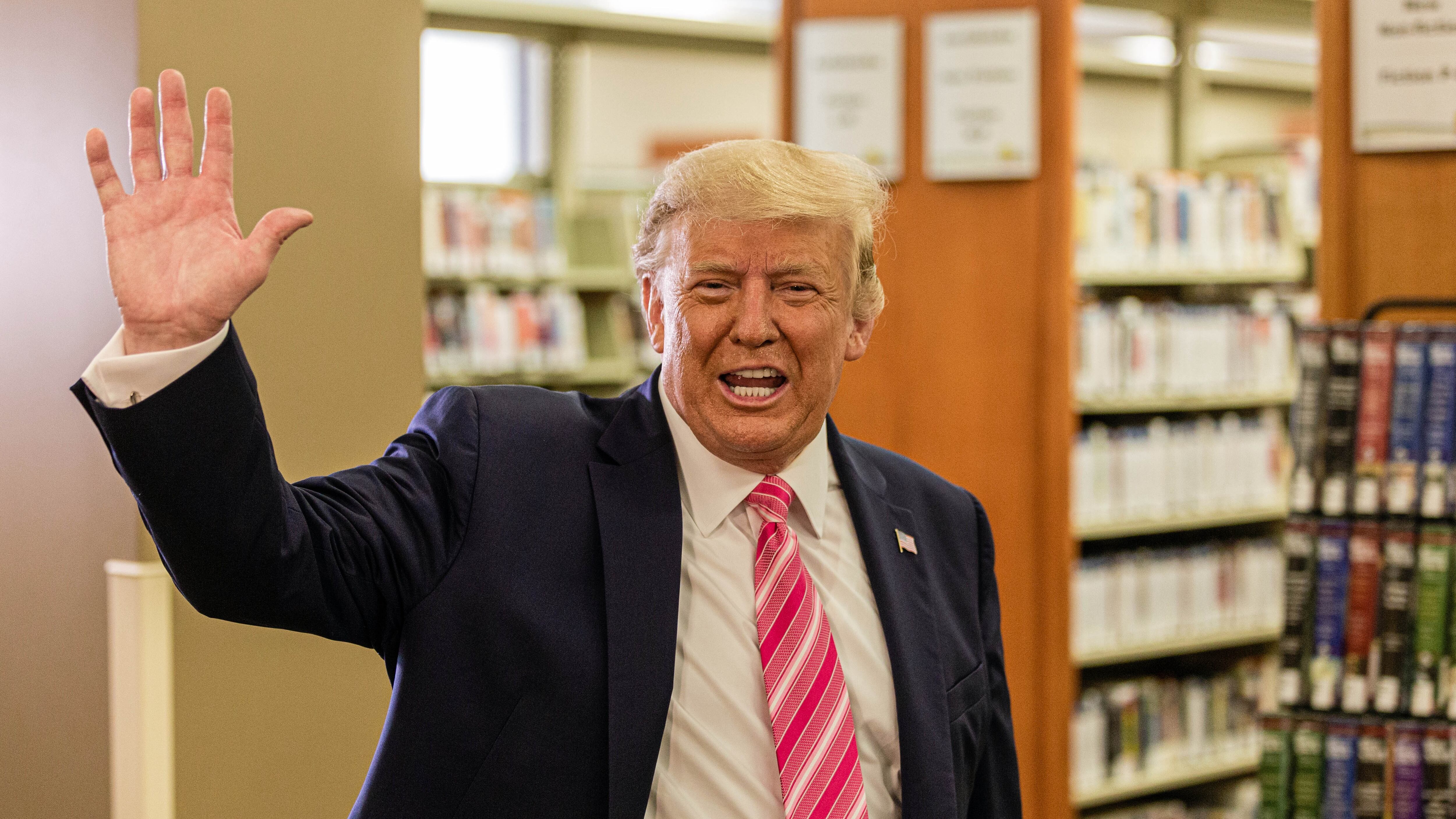 Trump, guai senza fine. Le accuse di frode per lui e i suoi figli