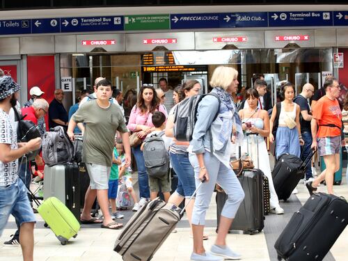 Si fermano treni e aerei: lo sciopero scassa-vacanze