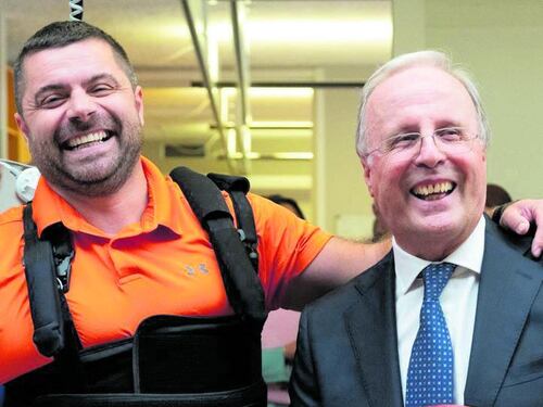 Il "prof" che con la handbike sfida il deserto e la disabilità