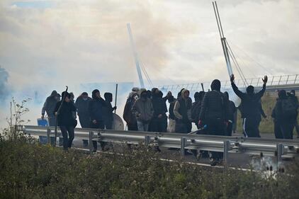 Francia, il giorno dei "Bloquons tout" 18