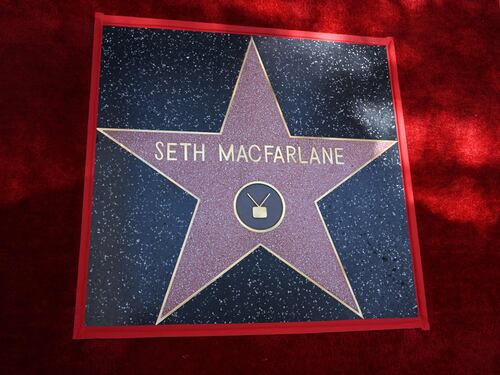 Seth MacFarlane riceve la stella sulla Walk of Fame di Hollywood
