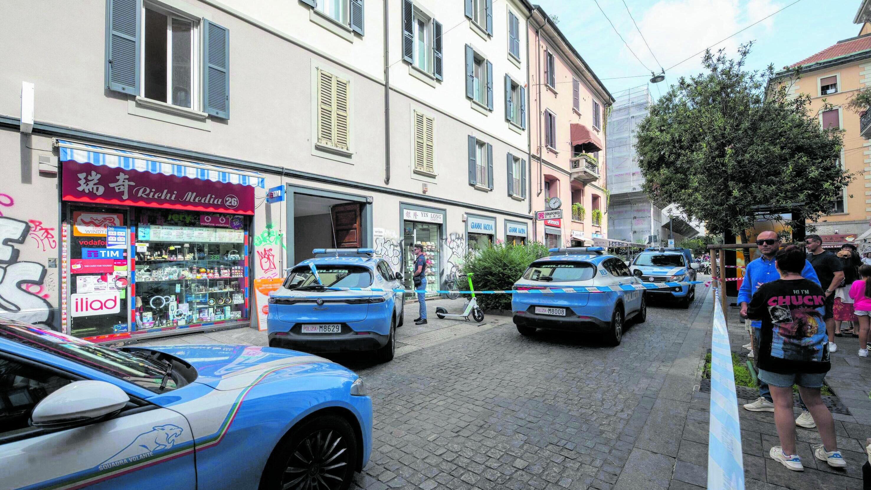 Sangue a Chinatown: accoltellato in strada