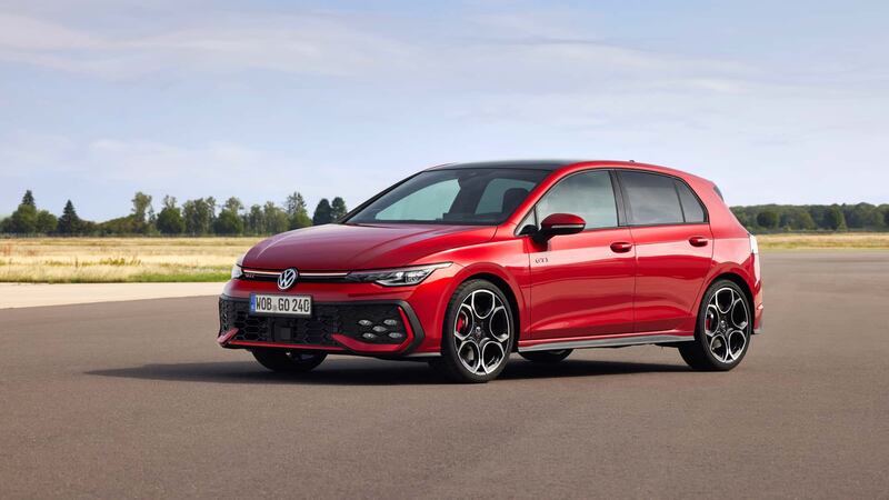 Volkswagen Golf 2024, guarda tutte le foto 5