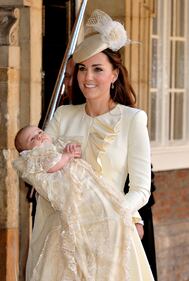 Kate Middleton, le foto della futura principessa 7