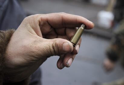 Morti e feriti, non si fermano le violenze 7