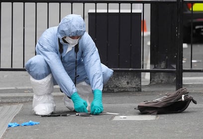 Arrestato uomo armato di coltelli vicino a Westminster 6
