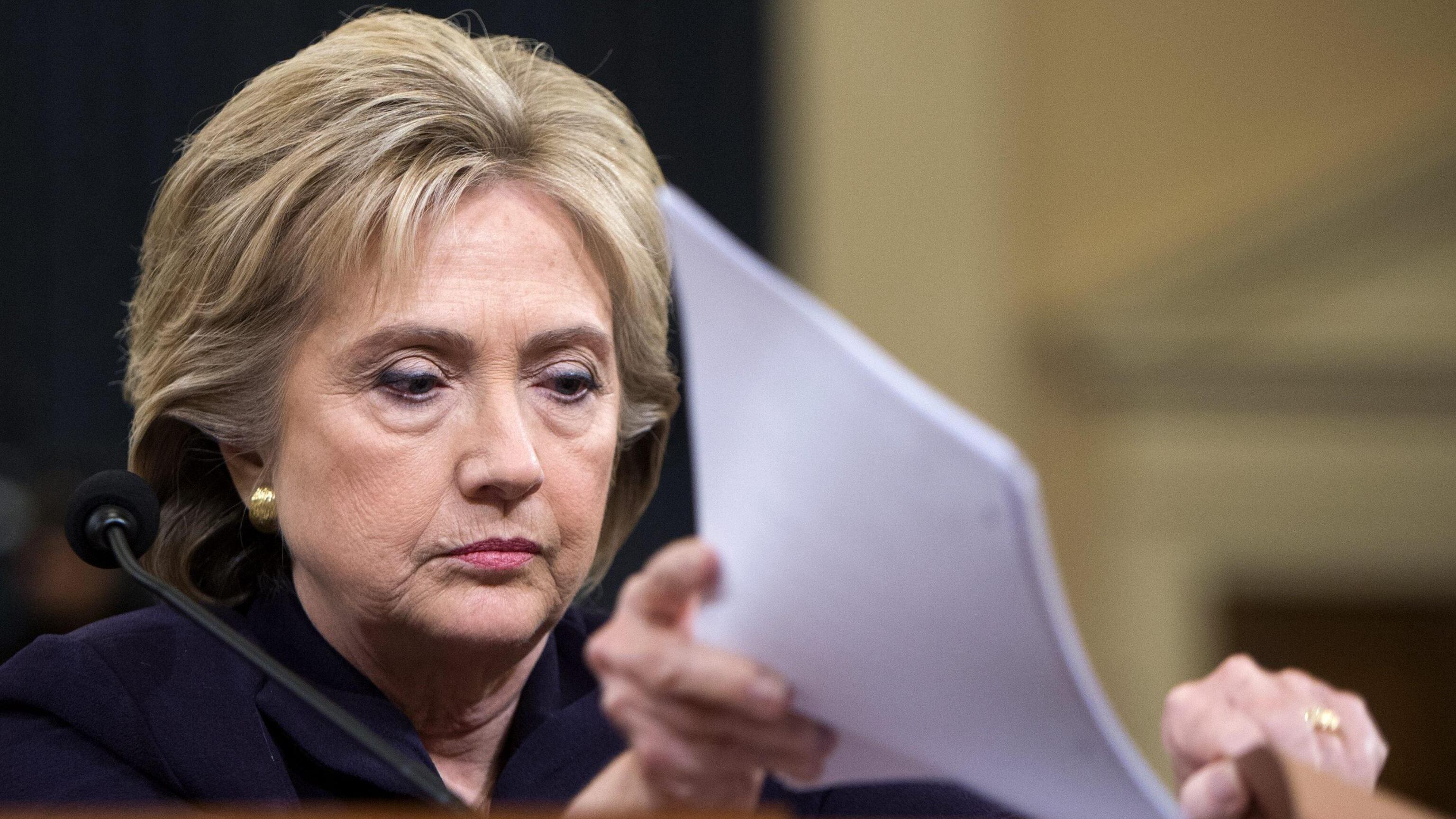 Bengasi, Hillary Clinton sotto torchio al Congresso