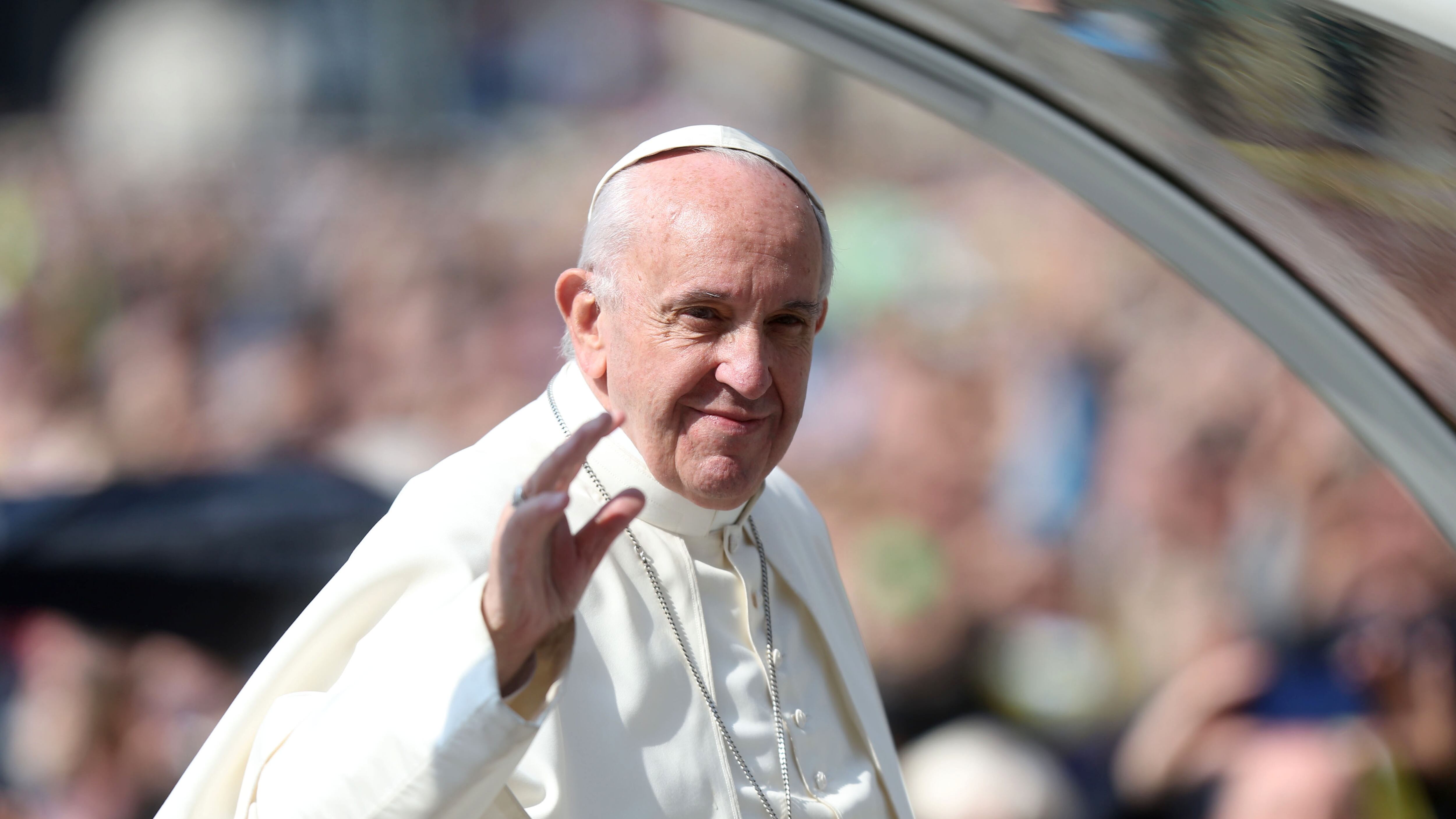 "Lieve miglioramento". Ottimismo per la salute di Papa Francesco
