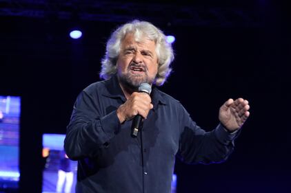 "Noi crediamo a Ciro". Beppe Grillo e la moglie difendono il figlio