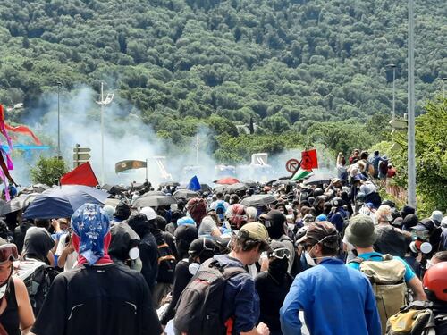 Sanatorie a case occupate e centri sociali. Quella sinistra che sostiene gli antagonisti