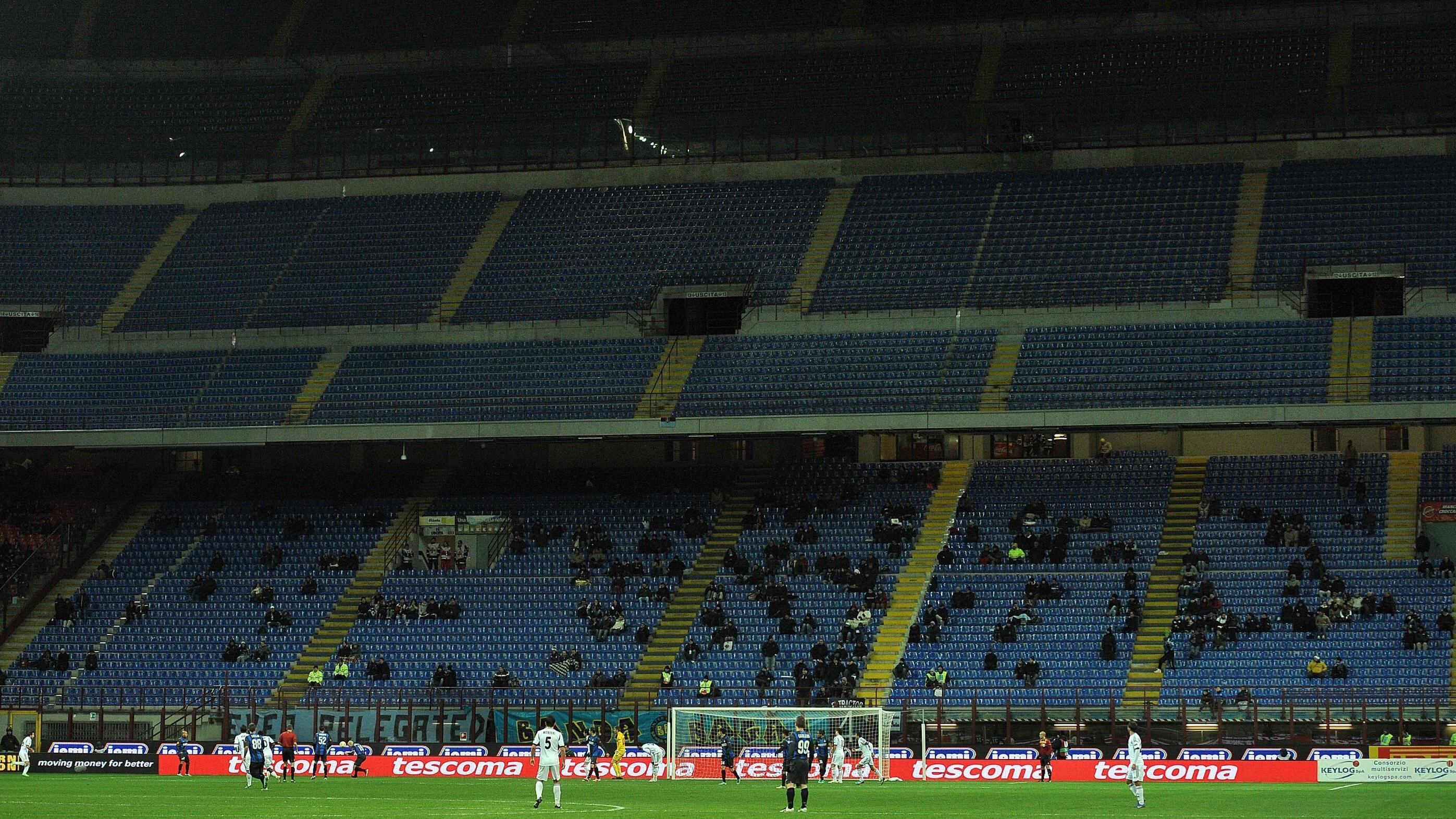 Derby a curva chiusa. Il giudice randella i cori ultrà anti Napoli