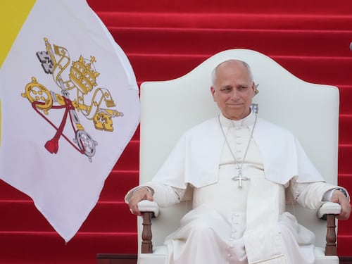 Ospedale di San Pio, il buco da 290 milioni finisce in Vaticano. Prevost commissaria la Casa Sollievo