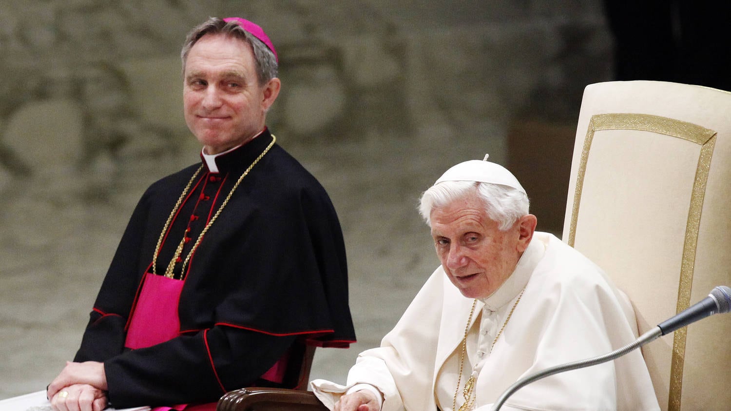 Georg "fedelissimo": resta segretario di Ratzinger