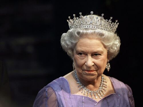 Addio a Elisabetta II, la Regina che ha attraversato due secoli