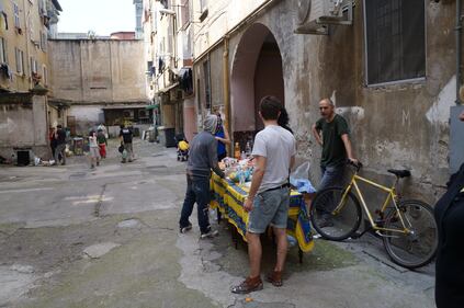 Viale Bligny, muri imbiancati contro lo spaccio 7