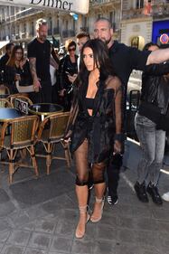 Kim Kardashian, il décolleté esplosivo della diva 25