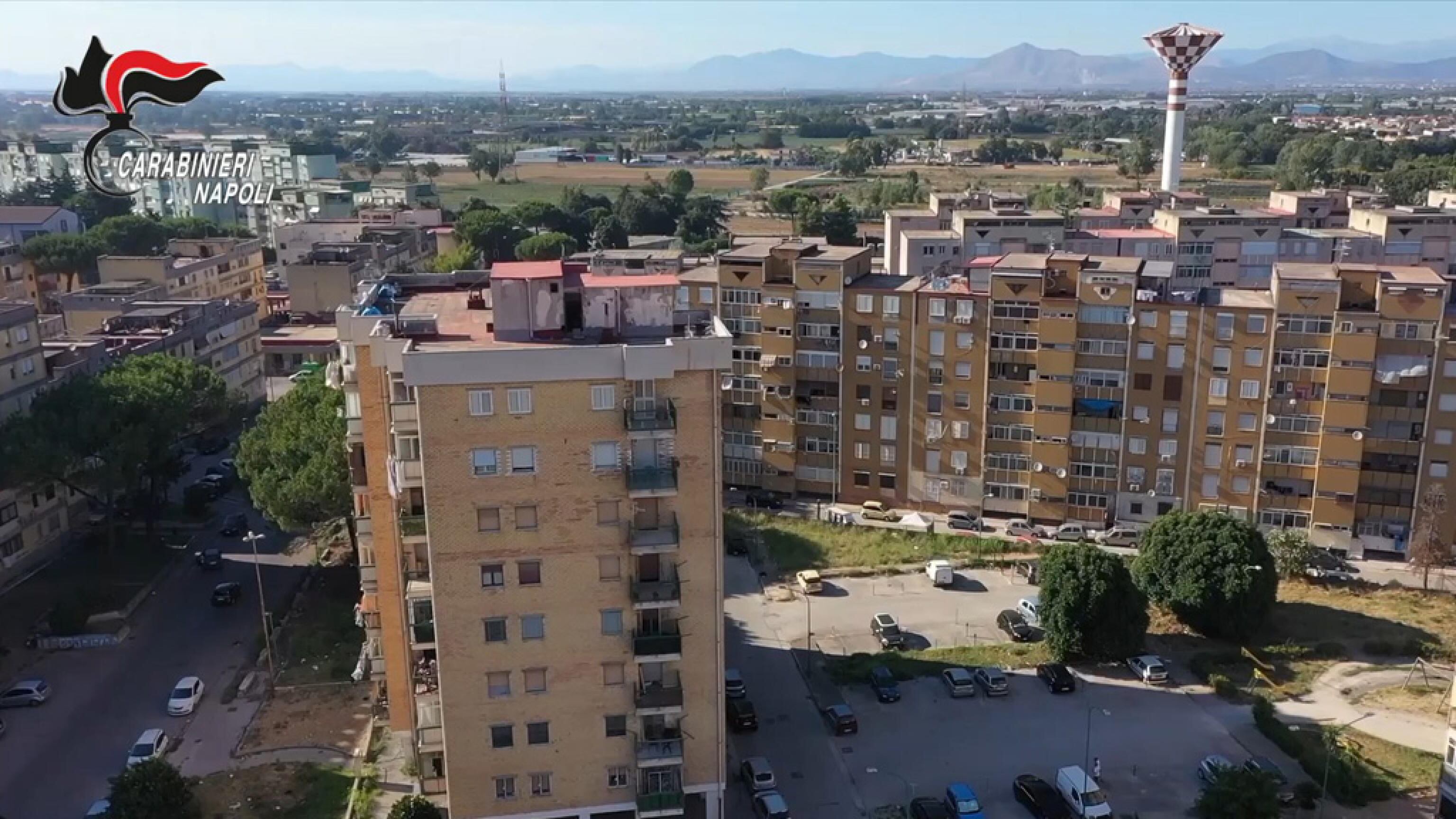 Il Gip manda ai domiciliari uno degli stupratori delle due bimbe di Caivano perché adesso abita al Nord