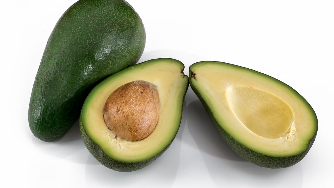 Avocado, uno al giorno migliora la salute dell'intestino