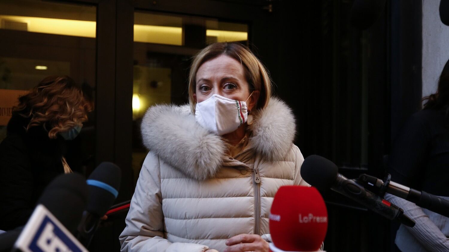 Insulti a Giorgia Meloni, tre mesi di sospensione per il professore