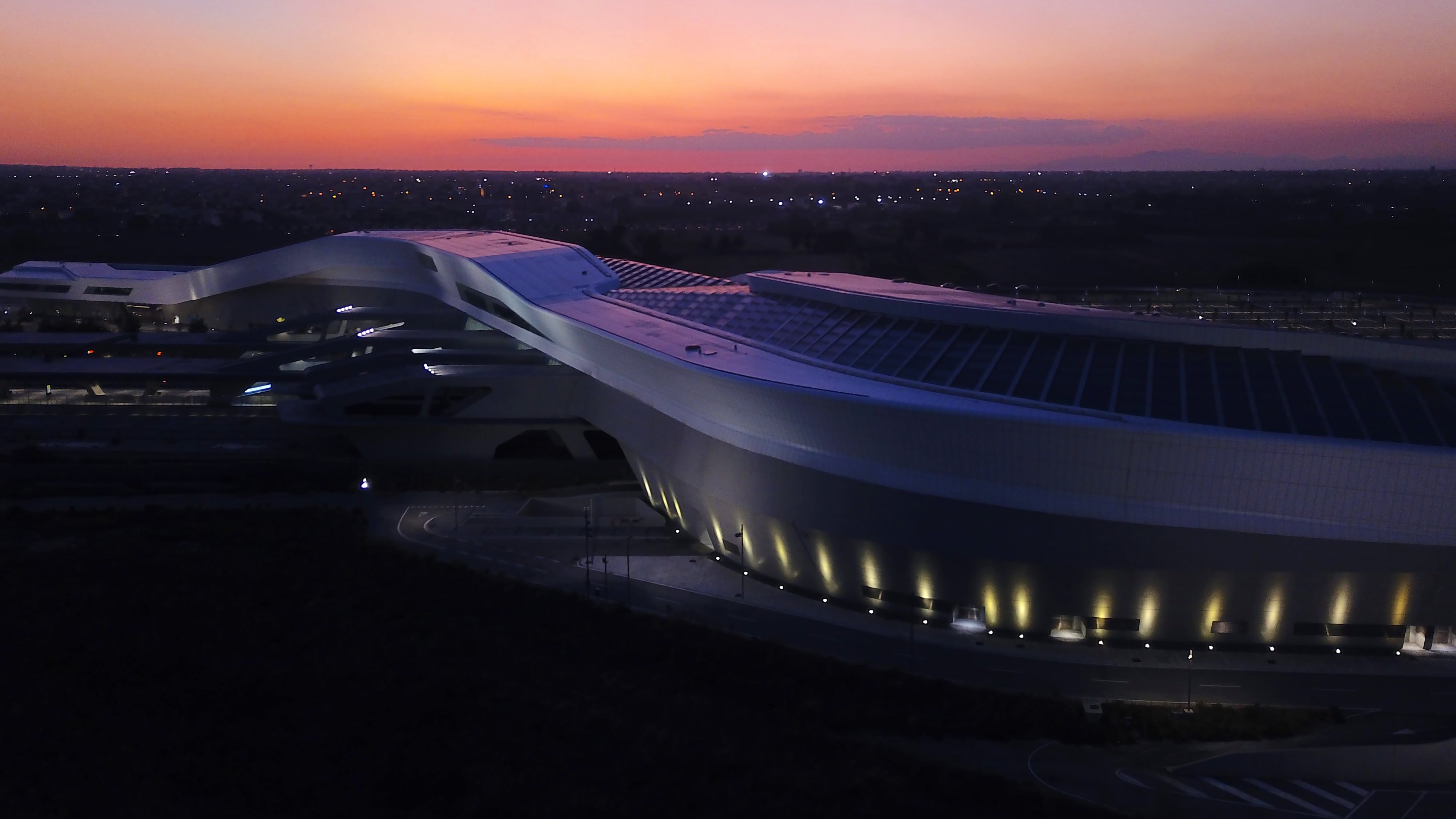Luci, onde, natura: quel "testamento" di Zaha Hadid ad Afragola