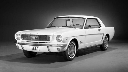 Ford Mustang, guarda le foto di tutte le generazioni 15
