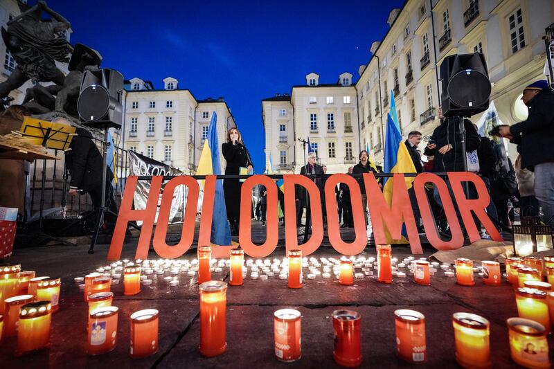 Droni russi su Kiev per l'Holodomor