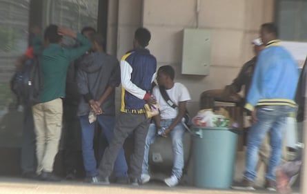 Da Verona al Brennero, l'odissea degli immigrati di stazione in stazione 4