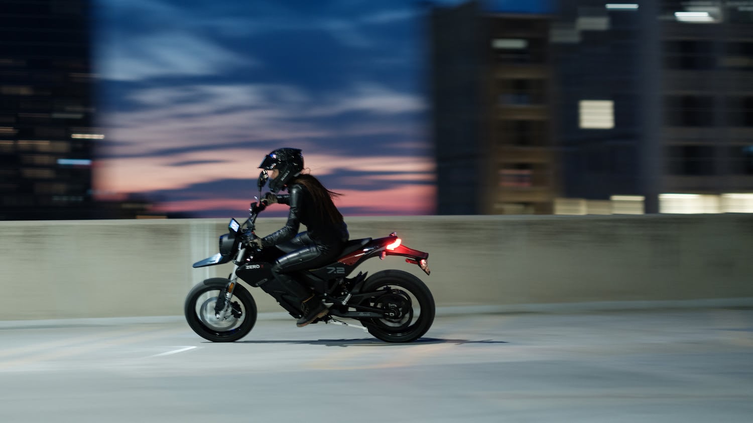Zero Fxe, la moto elettrica che non ti aspetti (e che si guida con la patente B)