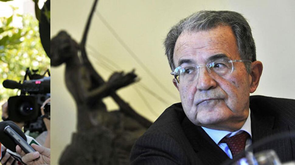 D'Alema rovina la festa al Pd e apre il fuoco sul referendum
