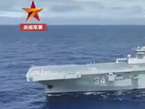 La Cina schiera la CNS Hubei: ecco cosa può fare la nuova nave da guerra anfibia