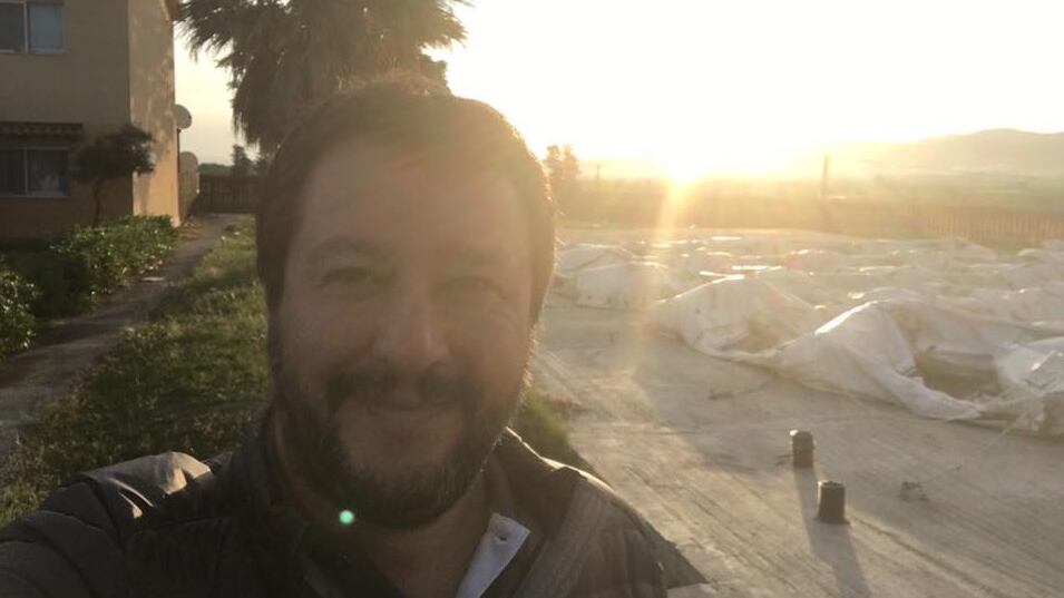 Salvini, notte al Cara di Mineo: "Supermarket di carne umana"